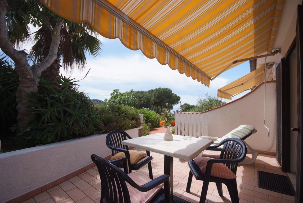 Residence Villa Morcone Capoliveri  Exterior photo